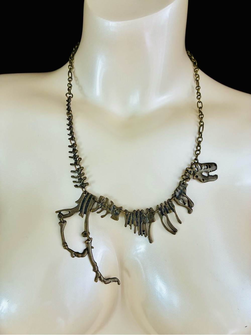 Bronze Dinosaur Skeleton Pendant Statement Necklace - Women Jewelry Casual EUC